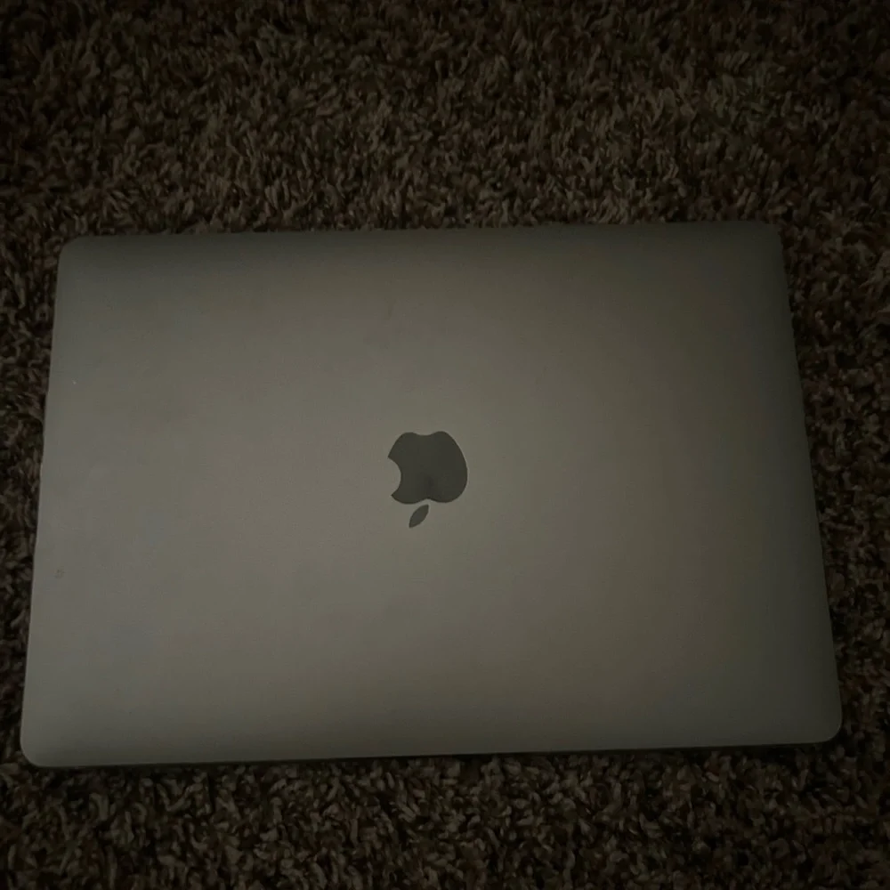 Apple MacBook Pro - 13-Inch